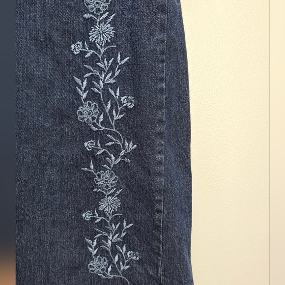 Vintage Covington Embroidered Denim Maxi Skirt Women's 14 Cottagecore - Picture 2 of 5
